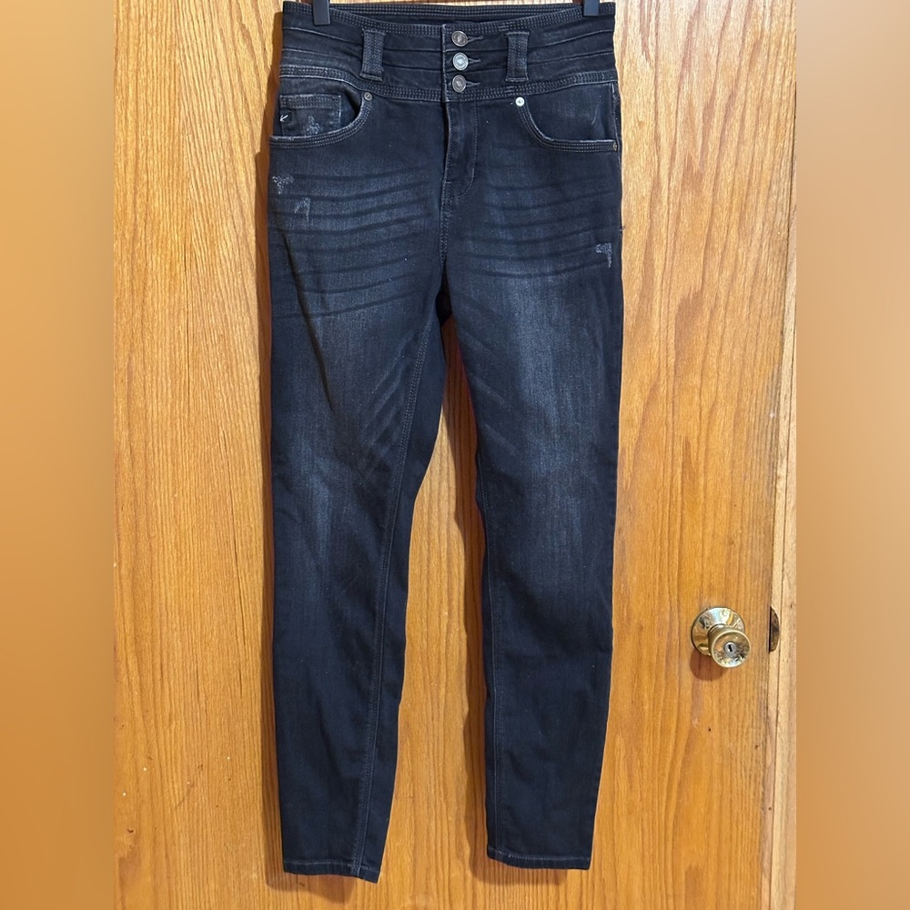 Kancan women’s black jeans sz 7/27‎ stretch double button
